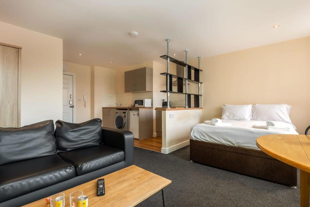 Modern & Bright Budget Studio In Central Doncaster Appartement Buitenkant foto